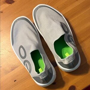 Men's OOmg eeZee Low Shoe White & Gray Recovery Sneakers